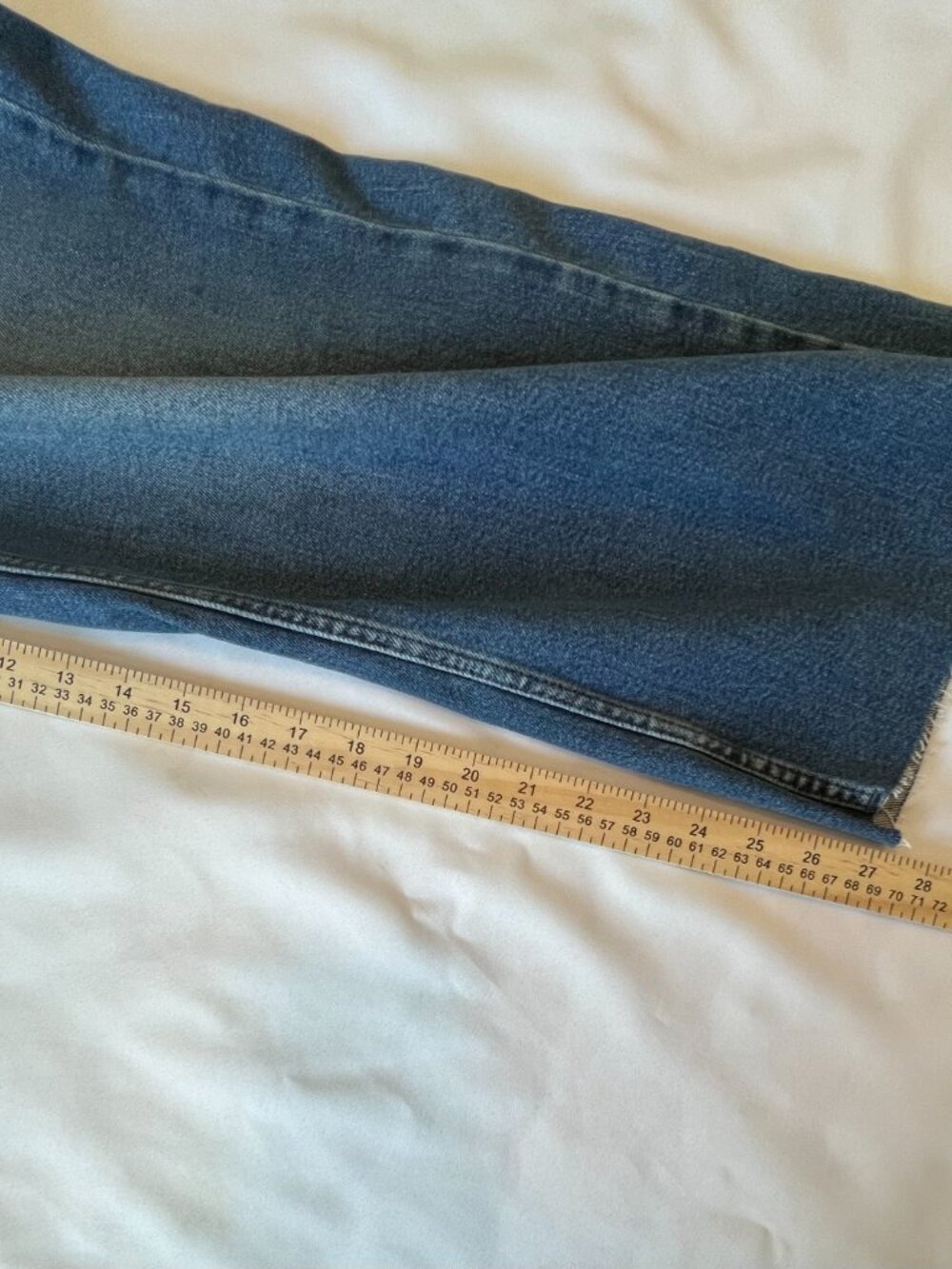 NWT Good American Size 12 Good Skate High Rise Cropped Loose Leg Jeans Raw Hem - Picture 11 of 16